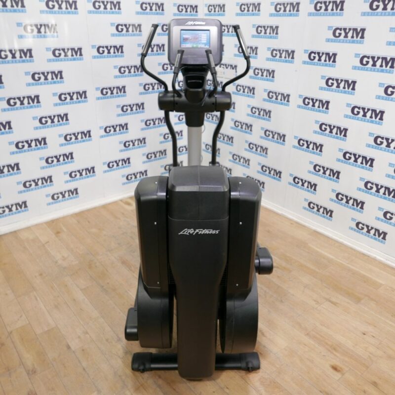 Refurbished Life Fitness 95X Elevation Series Discover SI Cross Trainer - Image 6